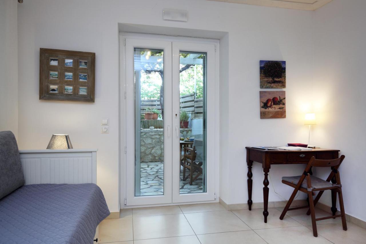 Áyios Nikítas Wild Sea Apartments מראה חיצוני תמונה