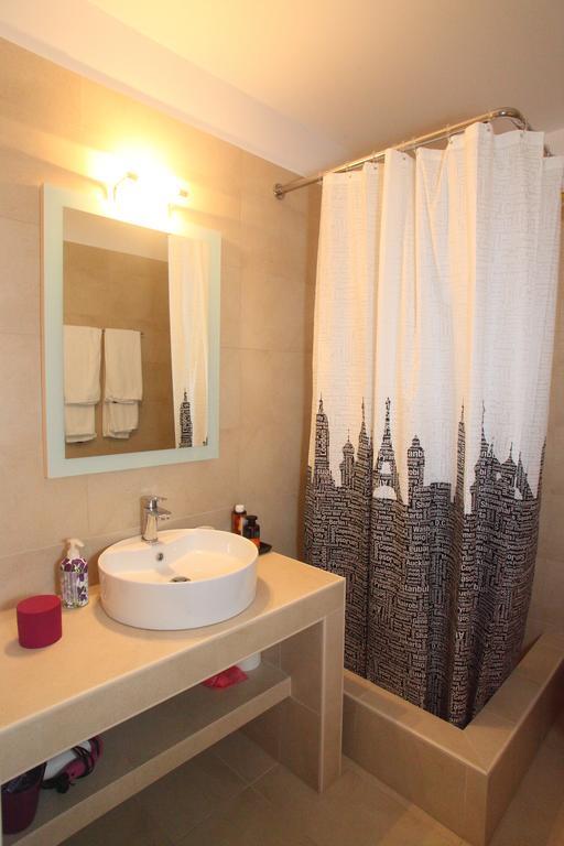 Áyios Nikítas Wild Sea Apartments חדר תמונה